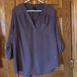 Maurice’s purple shirt